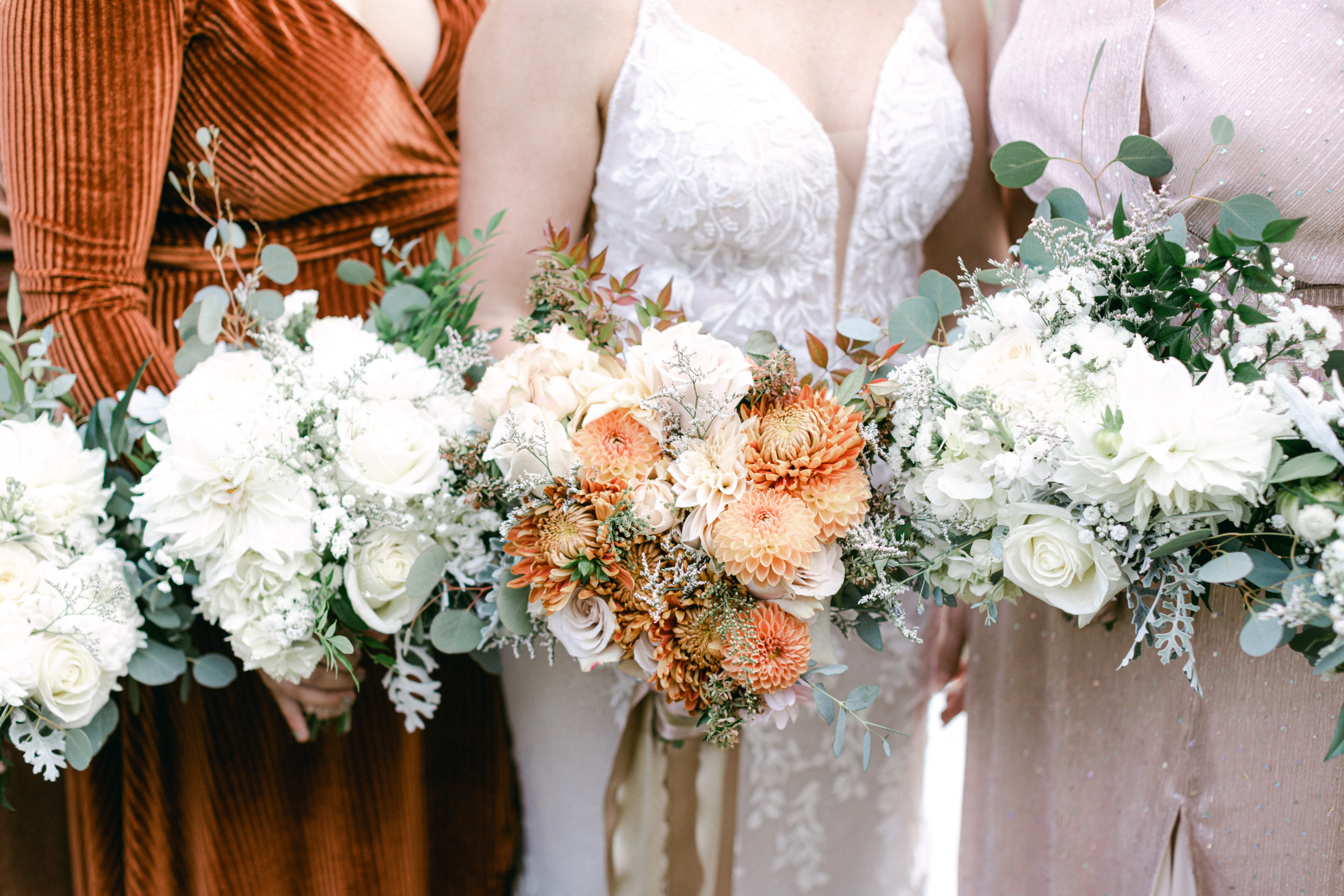 bridal bouquet and bridesmaids wedding florals