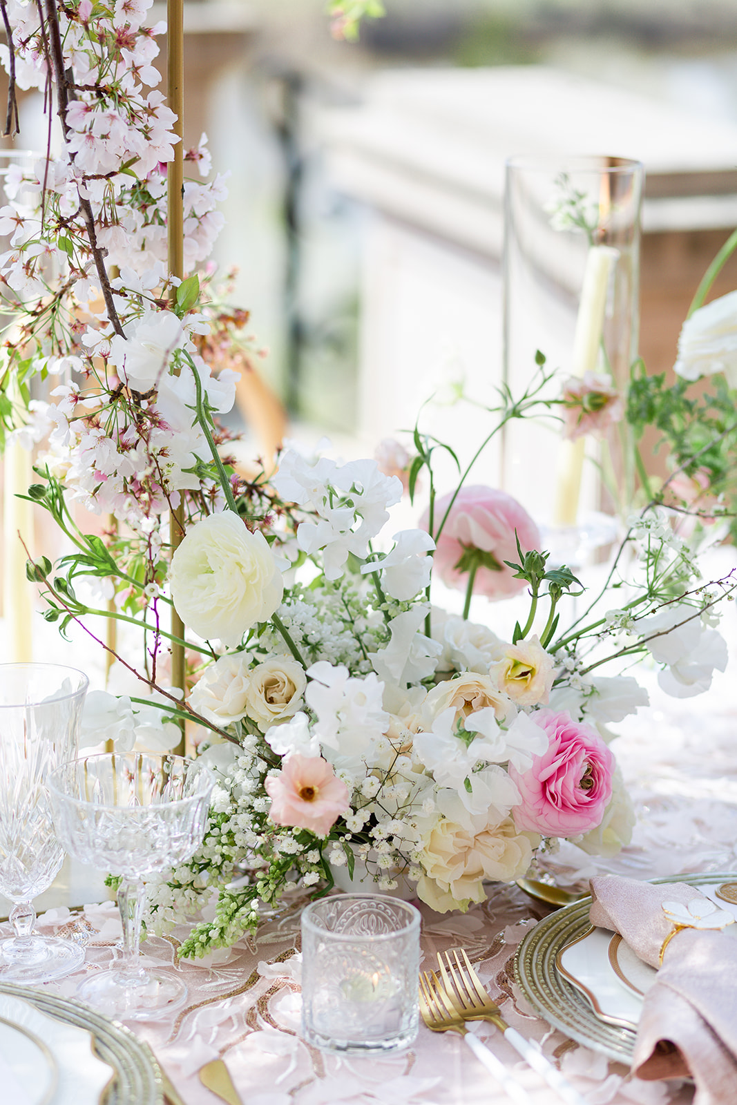 styled shoot wedding table centerpiece