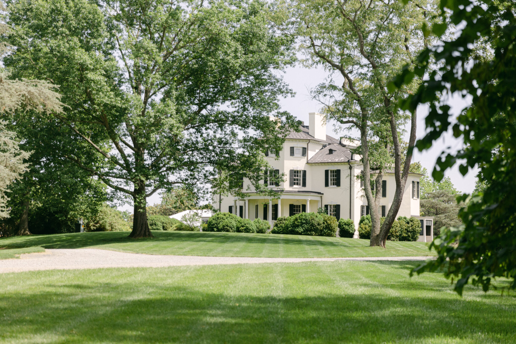 A Dream Garden Wedding Come True Outdoor Virginia Wedding   Virginia Wedding Venue 2048x1365 