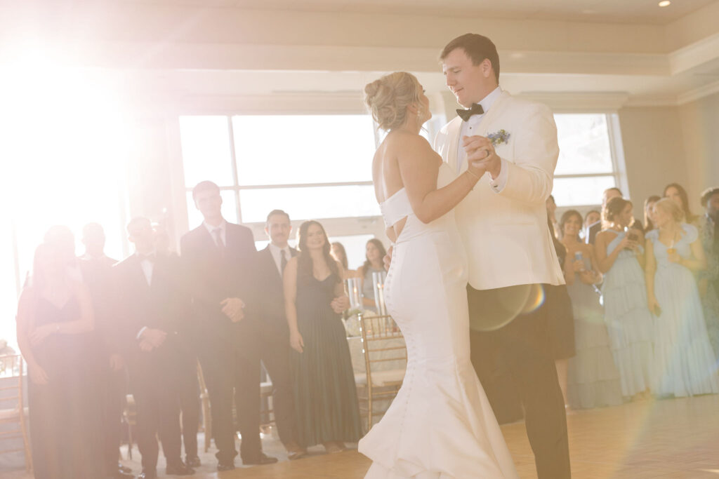 rehoboth beach country club wedding first dance