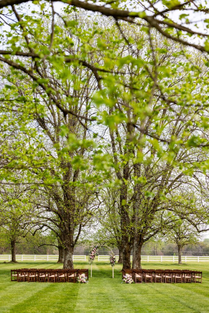 castle hill cider charlottesville wedding venue outdoor wedding ceremony