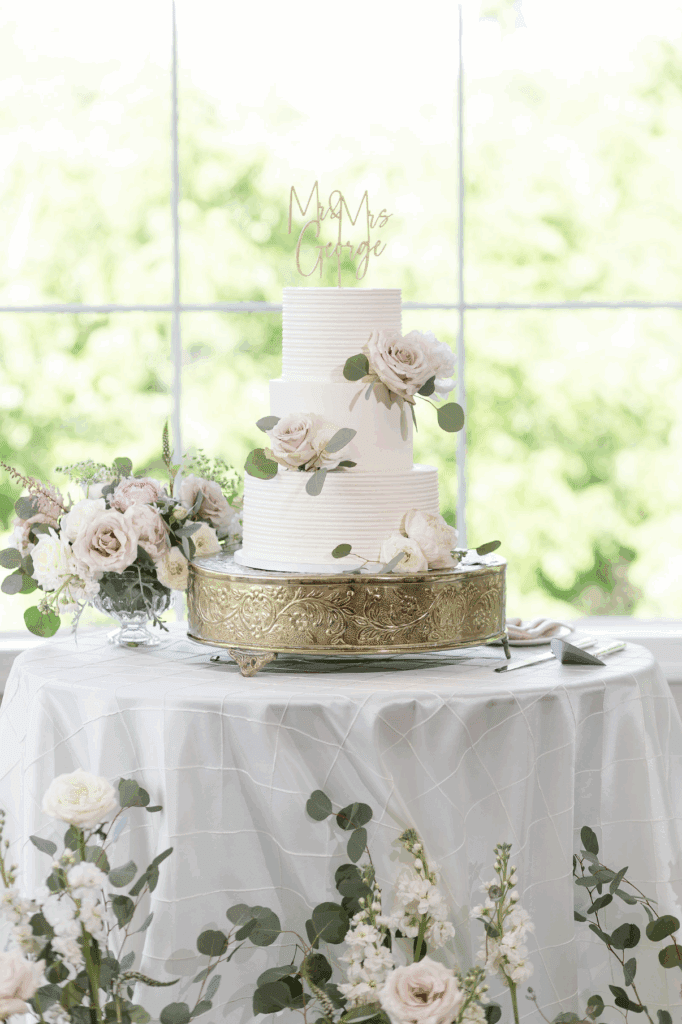 poplar springs manor wedding cake