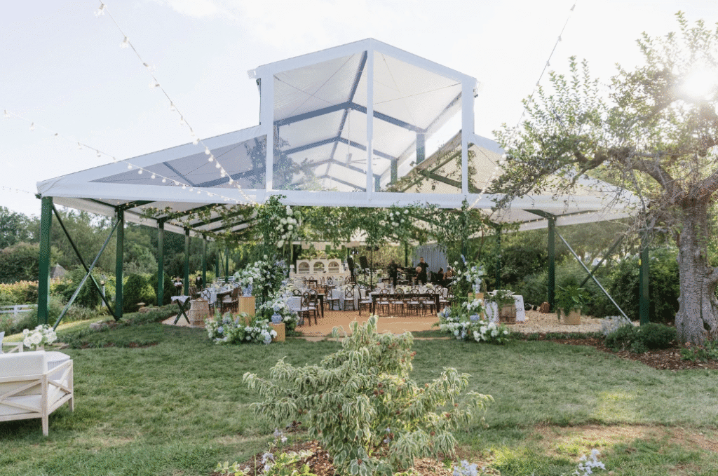 outdoor wedding reception